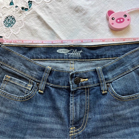 Old Navy “The Flirt” 6 Short - Picture 5 of 9